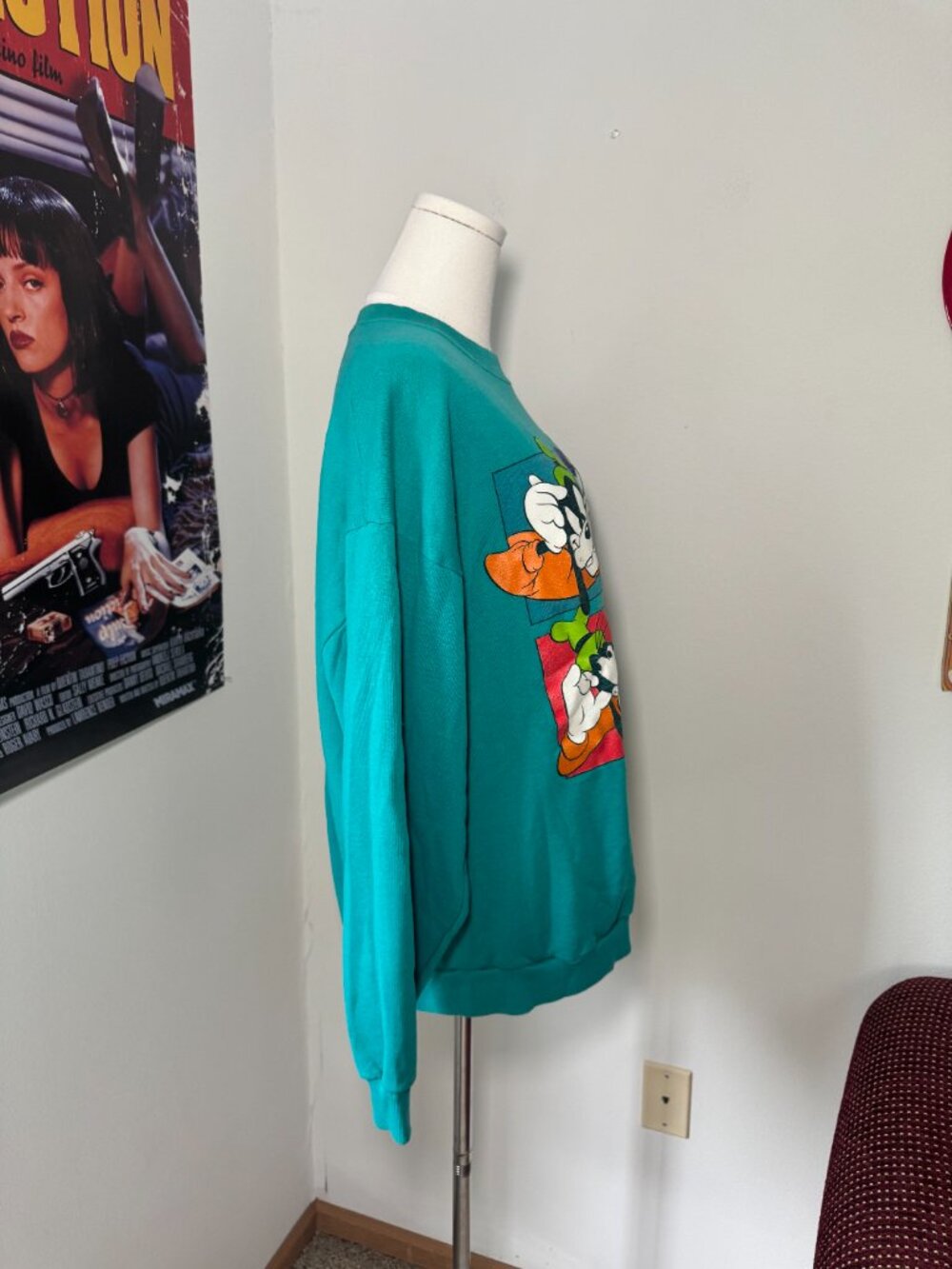 Disney Vintage Walt Disney Company Turquoise Goofy Distressed Crew Sweatshirt - Picture 8 of 12